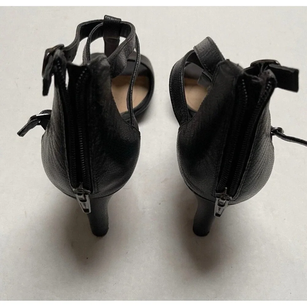 Clarks Adriel Pearl Black Leather T-Strap Kitten Heel Sandals Womens 10M